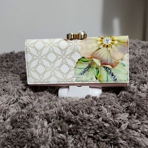 Ted baker wallet